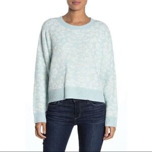 John + Jenn Crew Neck Blue and White Animal Cheetah Print Sweater Small